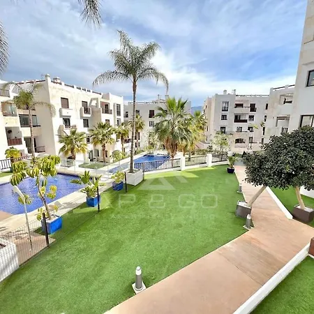 Oasis & * Salobrena